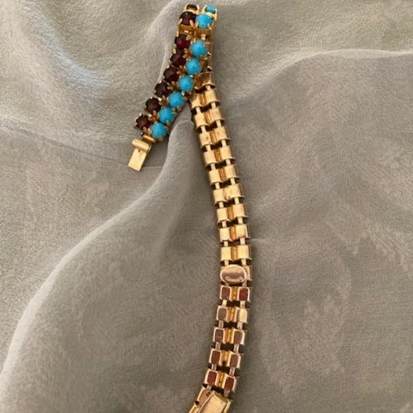 Vintage Signed Hattie Carnegie Bracelet